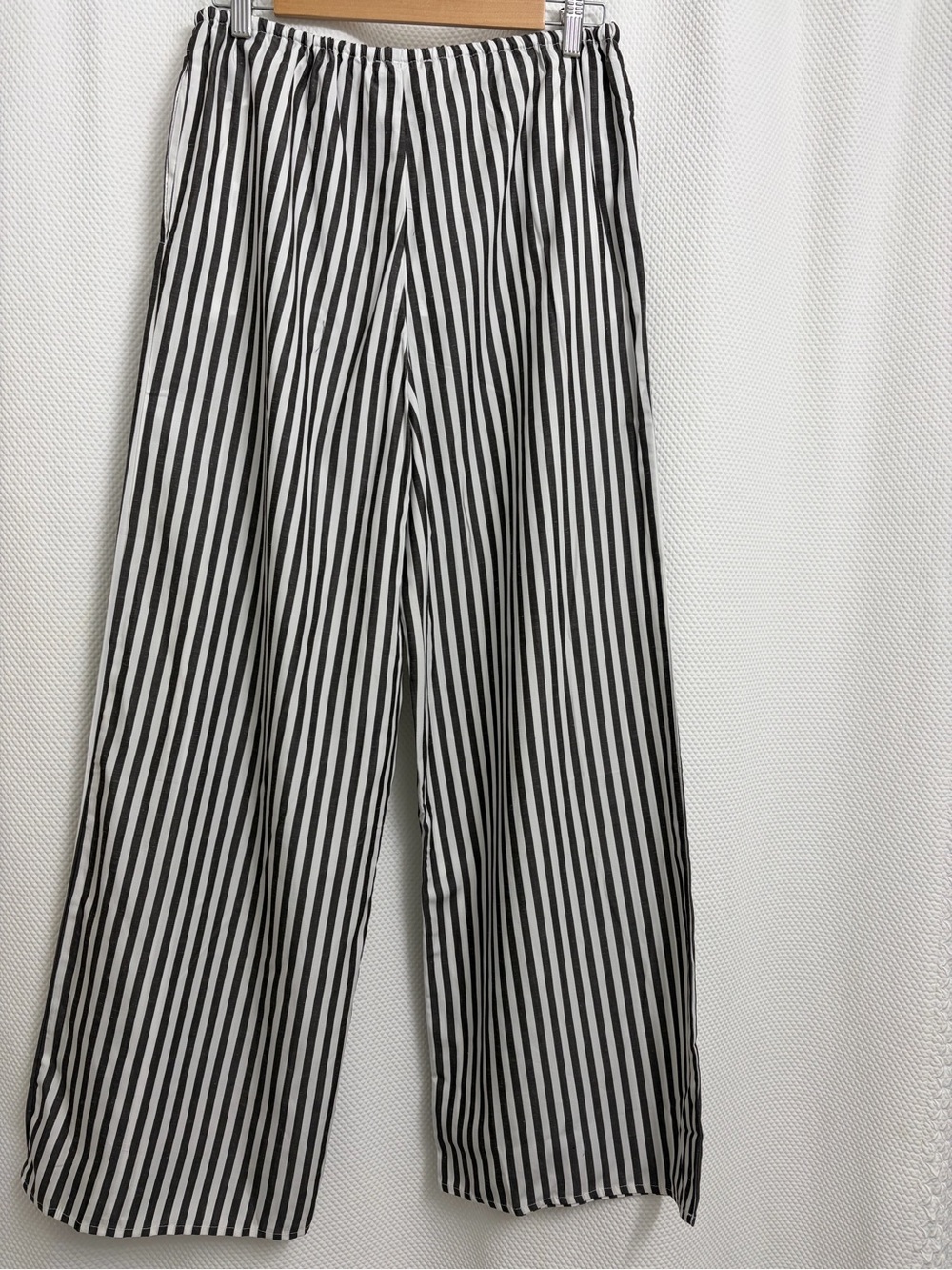 Onia  Drawstring dark chocolate and white Wide-Leg women’s Pants/ size medium